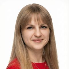 Коршунова Елена
